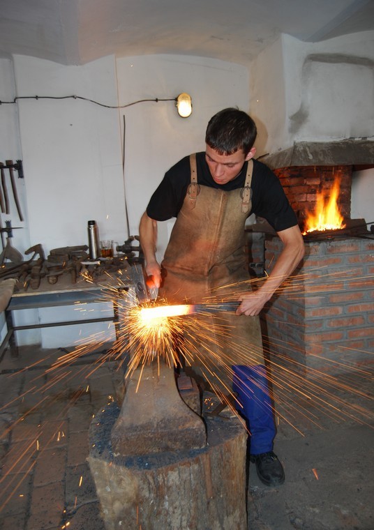 kovář.jpg