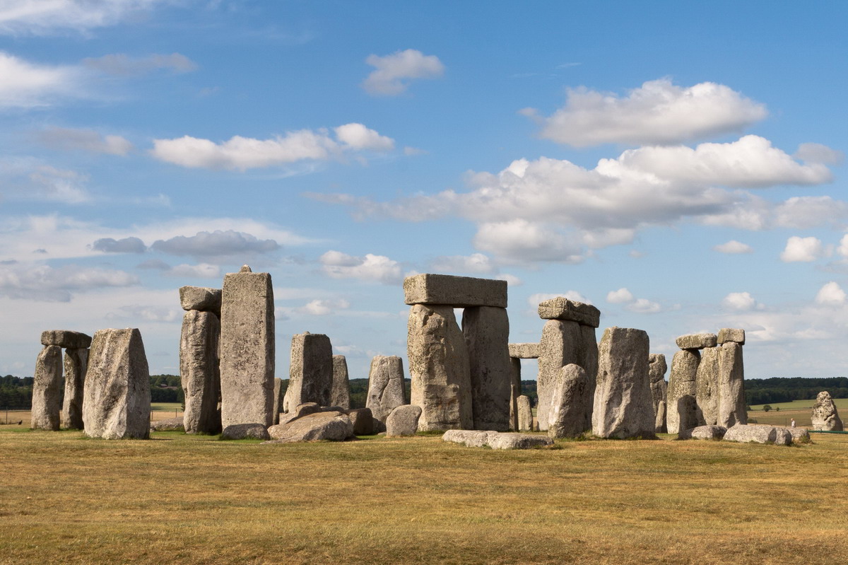 stonehenge05.jpg