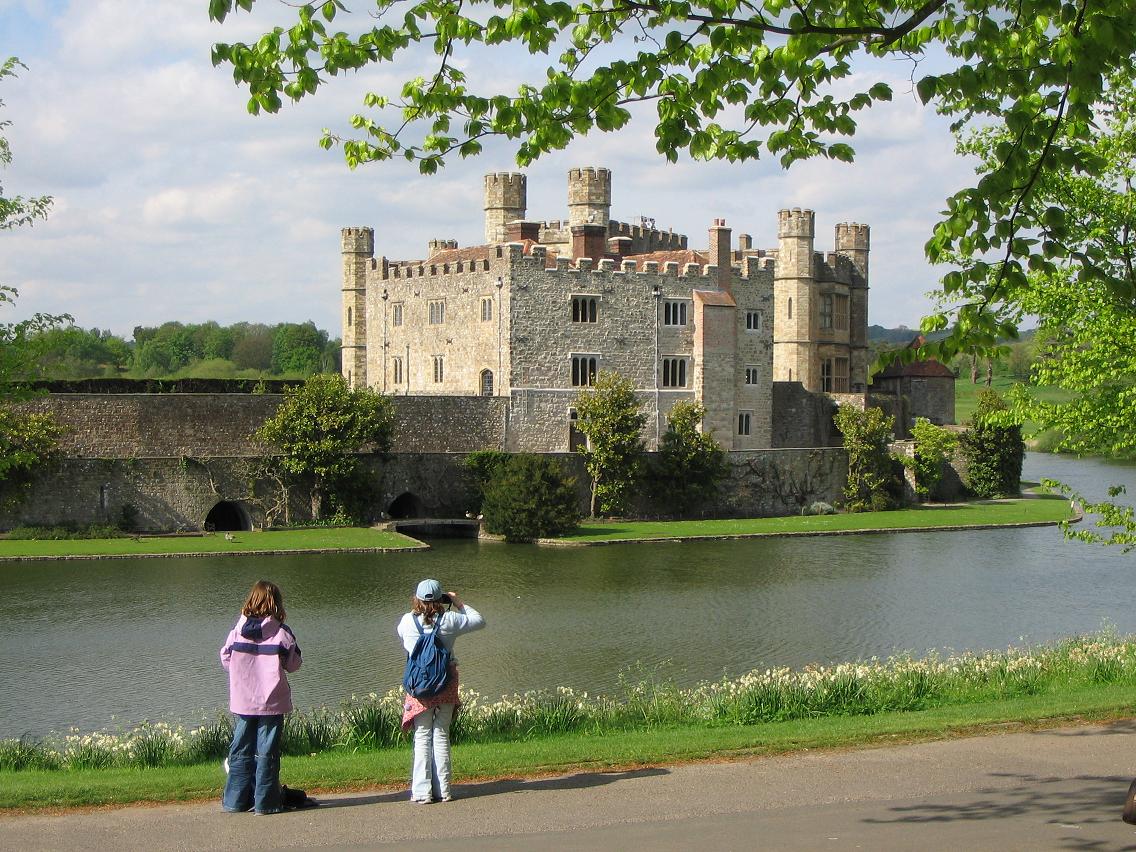 leeds-castle-01.jpg