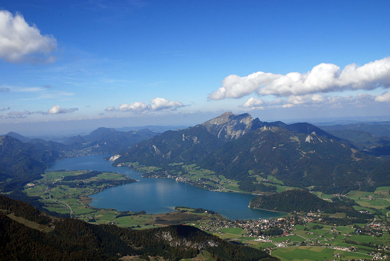800px-Wolfgangsee2007.jpg